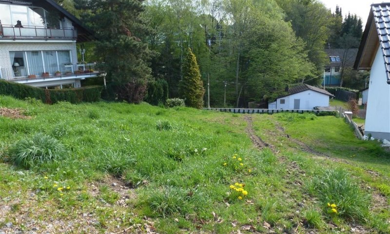 VERKAUFT - Baugrundstück- ruhig und doch verkehrsgünstig gelegen - Solingen-Wald