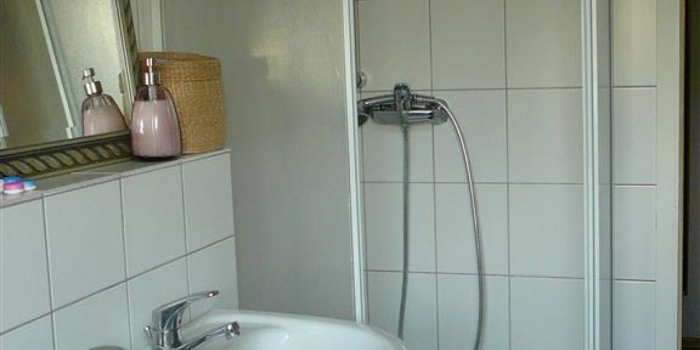 VERKAUFT - Maisonettewohnung mit kleiner Sonnenloggia, 2 Bädern & Tiefgaragenstellplatz 