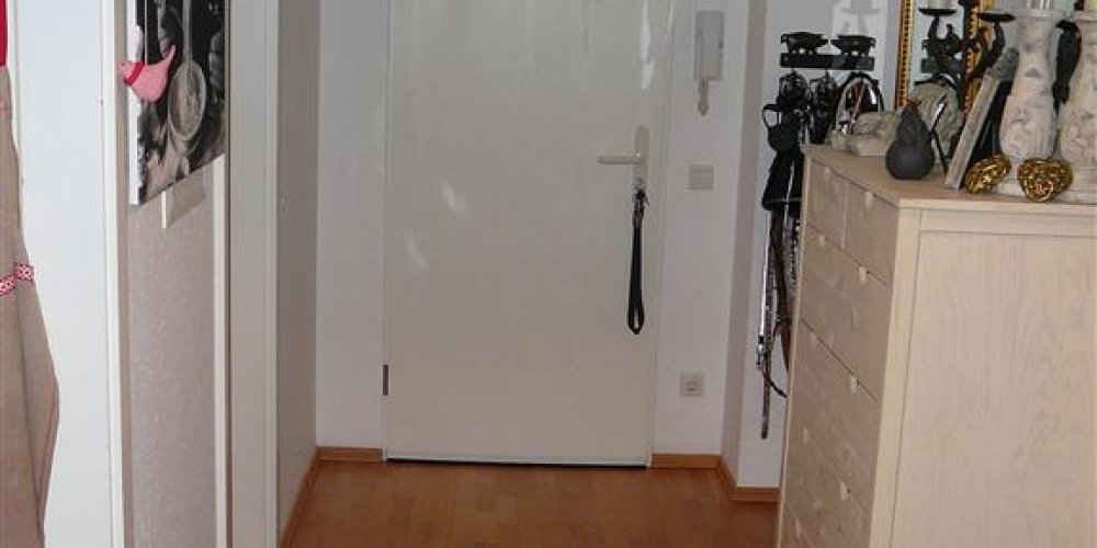 VERKAUFT - Maisonettewohnung mit kleiner Sonnenloggia, 2 Bädern & Tiefgaragenstellplatz 