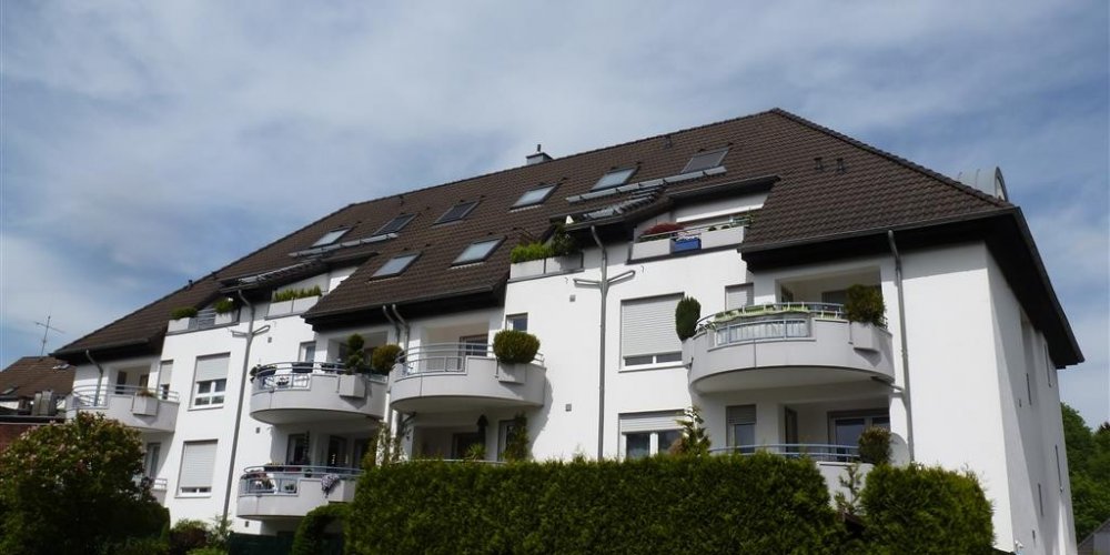 VERKAUFT - Maisonettewohnung mit kleiner Sonnenloggia, 2 Bädern & Tiefgaragenstellplatz 